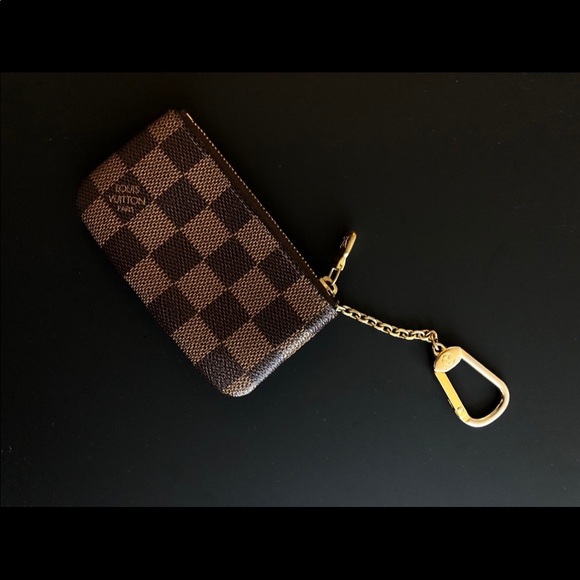 Louis Vuitton key pouch - Picture 7 of 7